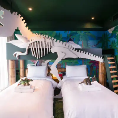 NHM Dinosaur Family Suite